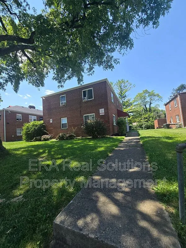 1 bed, 1.0 bath, 652 sqft, $810 — Photo 1