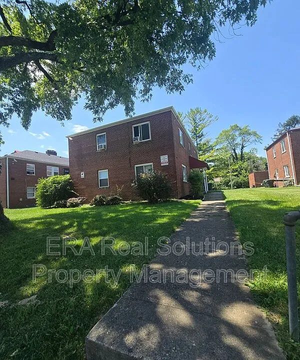 81 N Hampton Rd #A