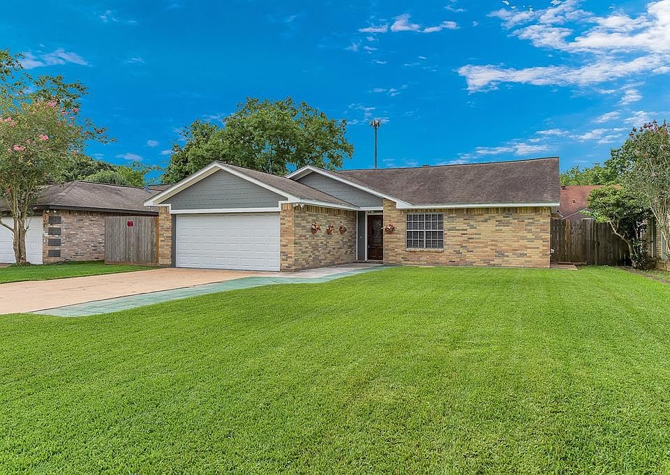 1st image of 2407 Pheasant Creek Dr