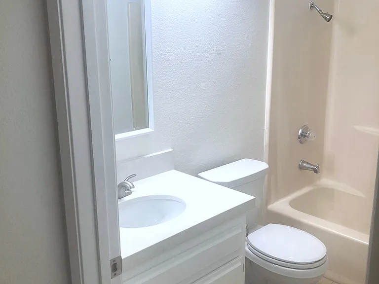 700 S Beach Blvd — Photo 11