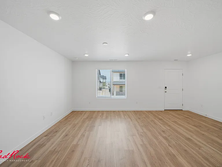 2775 E Rushpink Ln — Photo 26