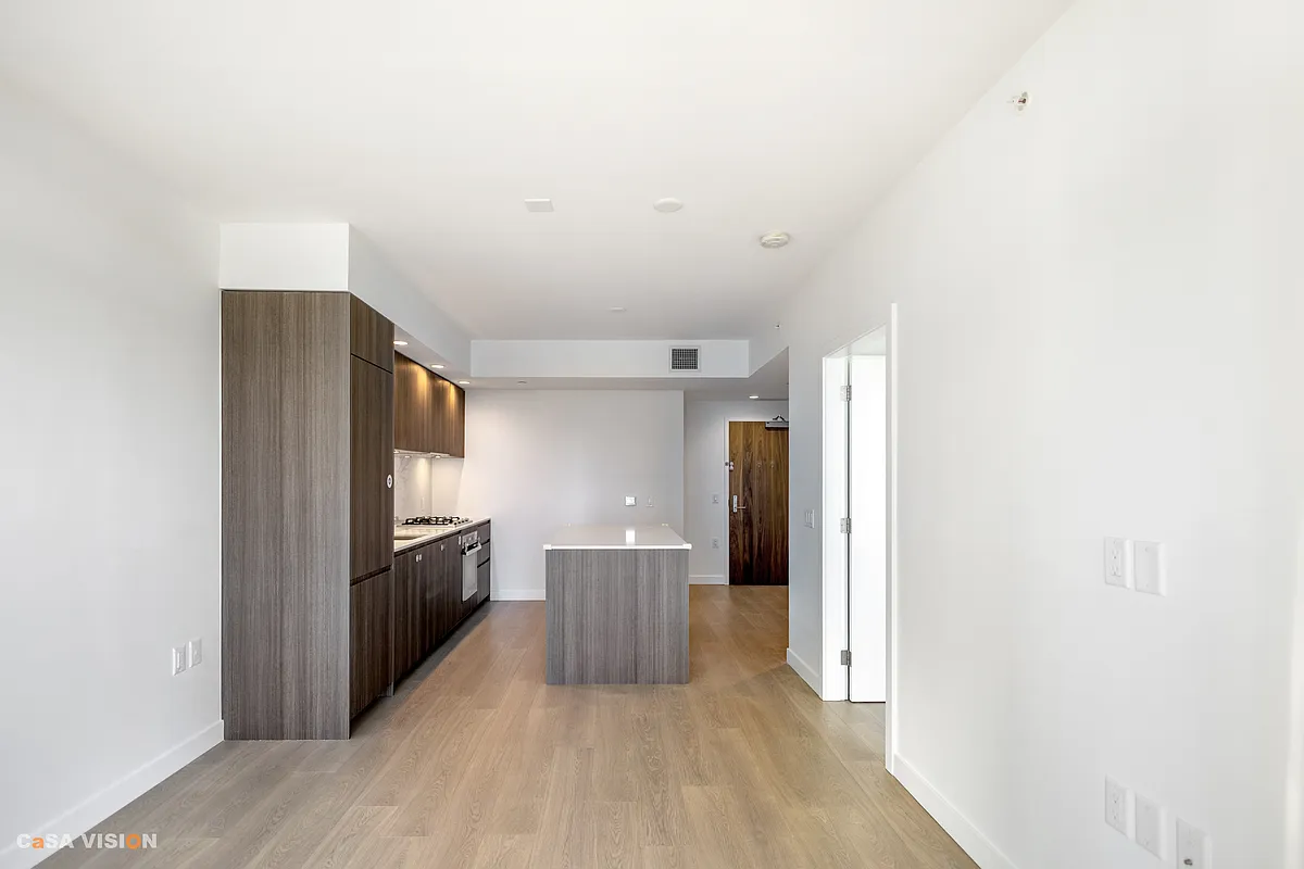 Building Photo - 6537 Telford Ave #808