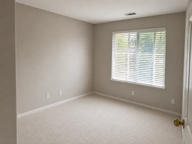 256 Putter Dr — Photo 16