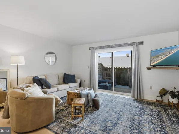 104 127th St Unit 121, Ocean City, MD 21842