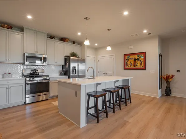 3700 Maze Runner Dr APT 404, Midlothian, VA 23112