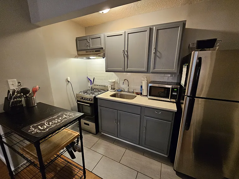4130-4132 Fisher St #4132-12 — Photo 4