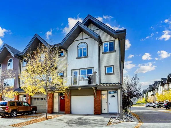 1511 Wentworth Vlg SW, Calgary, AB T3H 0K7