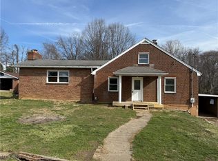 232 Vine St, Follansbee, WV 26037