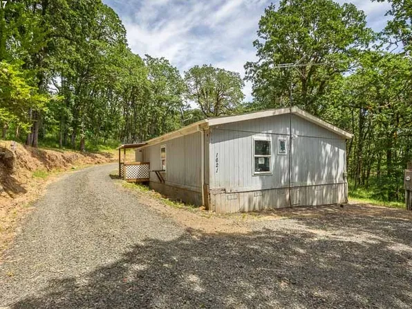 1621 SW Center St, Sheridan, OR 97378