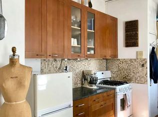 194 Bleecker St APT 5B, New York, NY 10012