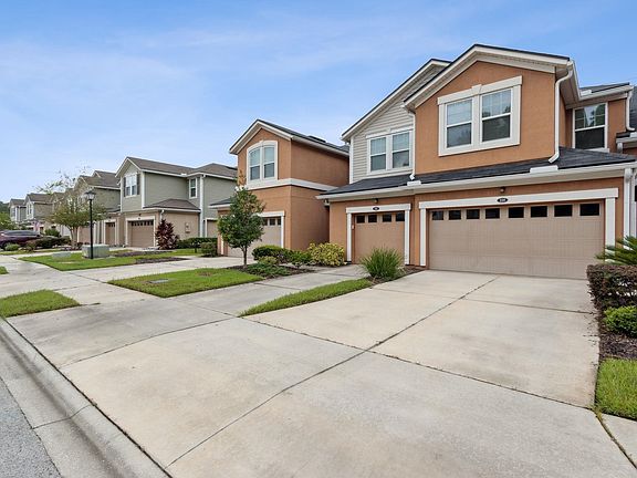 3rd image of 225 Adelanto Ave