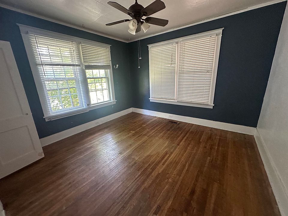 2nd image of 846 Garland St