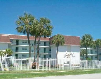 2936 Lake Shore Drive #208, Riviera Beach, FL, 33404