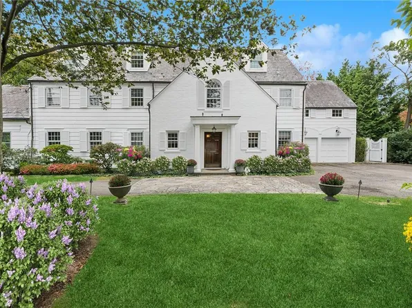 352 Pondfield Road, Bronxville, NY 10708