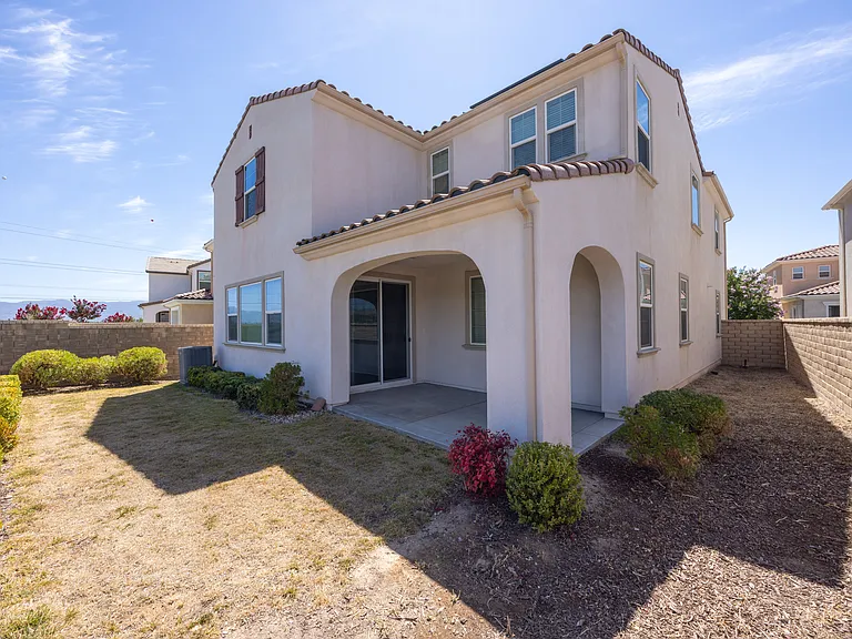 24153 Paseo Del Rancho Dr — Photo 22