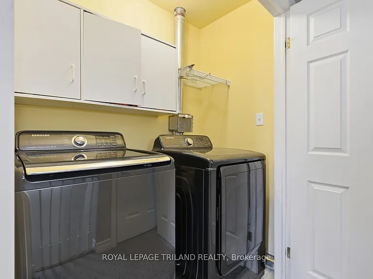 600 Hyde Park Rd #127 — Photo 33