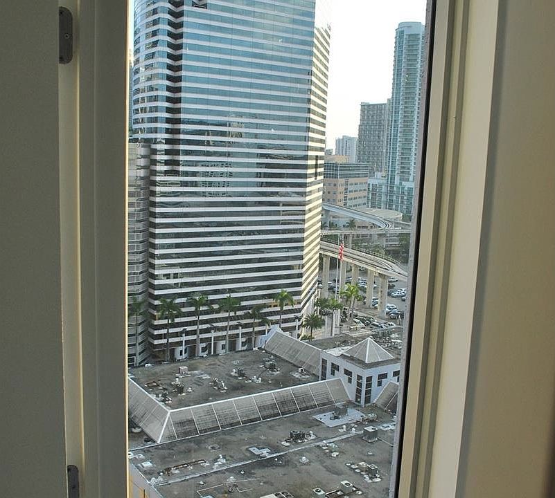 1st image of 151 NE 1st St #2127