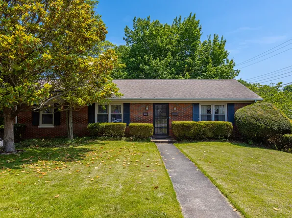 2016 Abelia Ln, Lexington, KY 40504