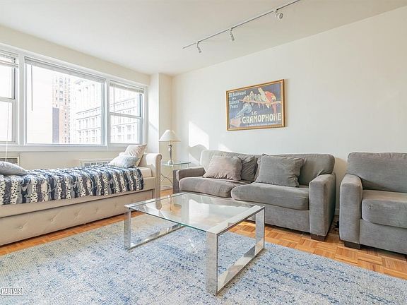 4th image of 105 3rd Ave #11J