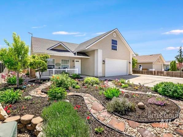 1003 Lauren Ln, Filer, ID 83328