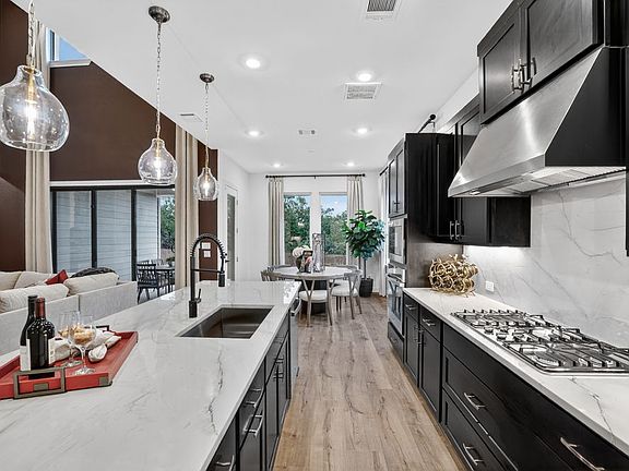 7th image of this home