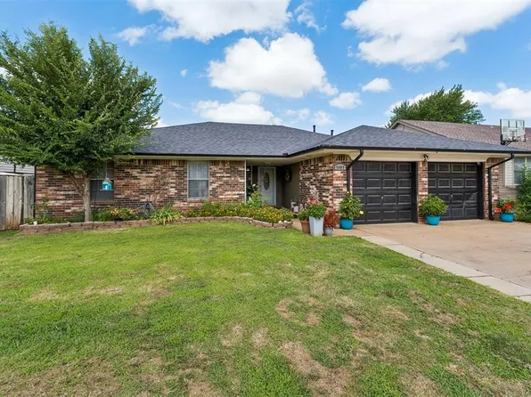 9809 S Country Club Dr, Oklahoma City, OK 73159