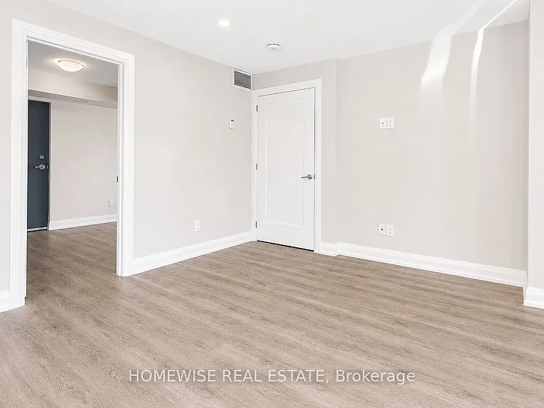 814 Glencairn Ave #101 — Photo 8