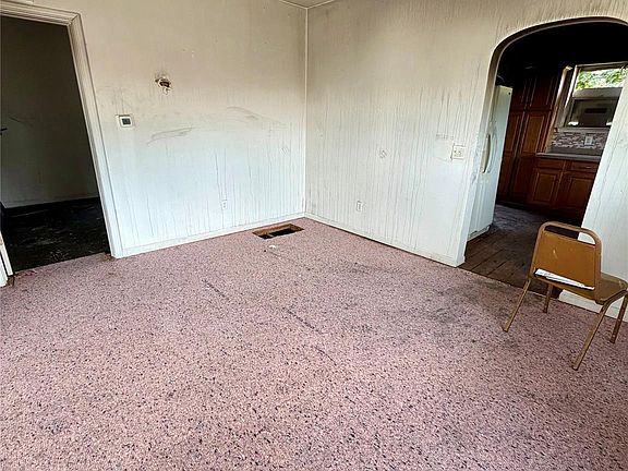5th image of 1700 Delaware Ave