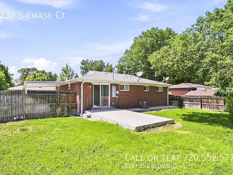 1230 S Chase Ct — Photo 20