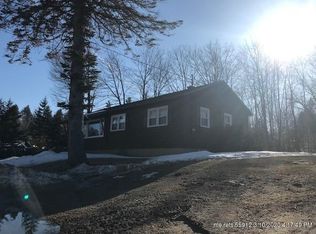 667 Kennebec St, Rumford, ME 04276