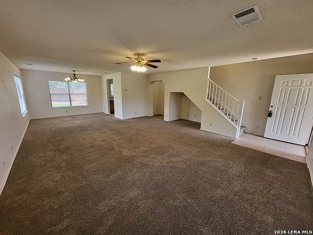 4 bed, 2.5 bath, 2334 sqft, $1,895 — Photo 2