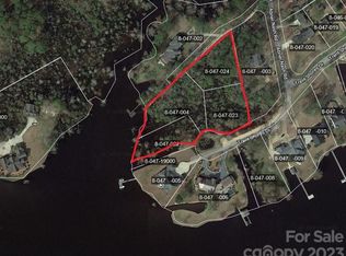 101 Lodge Dr, Trent Woods, NC 28562