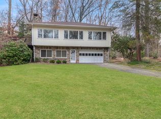 570 Belden Hill Rd, Norwalk, CT 06850