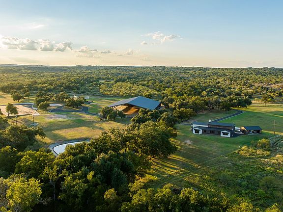 4th image of 5862 Ranch Road 965