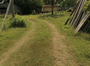 329 10th St, San Leon, TX 77539
