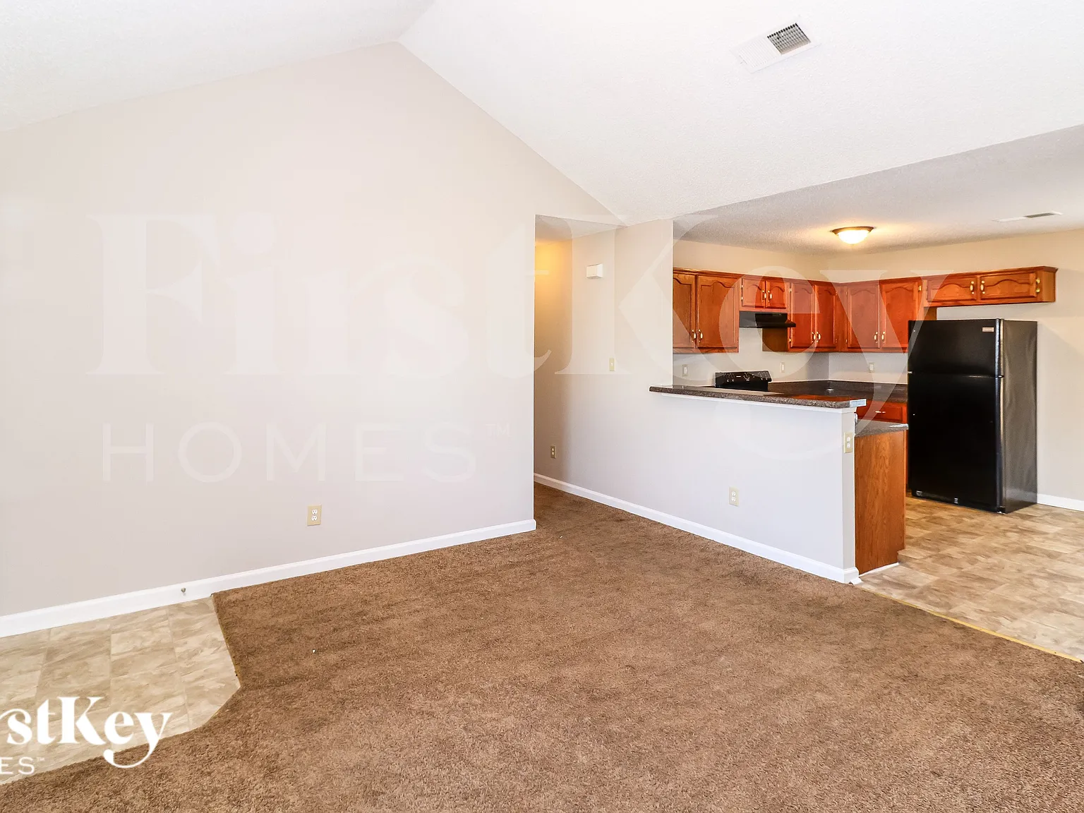 3 bed, 2.0 bath, 1124 sqft, $1,350 — Photo 4