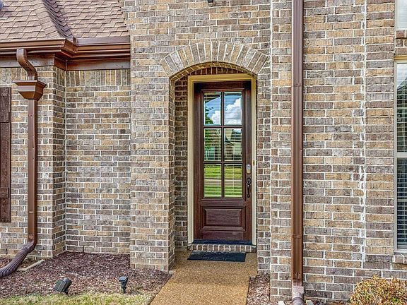3rd image of 5399 Riverstone Dr