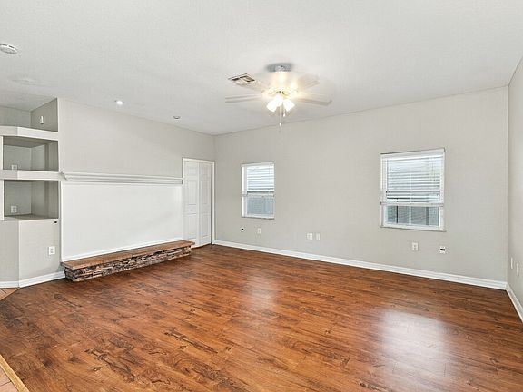 3rd image of 11075 Marvelwood Rd