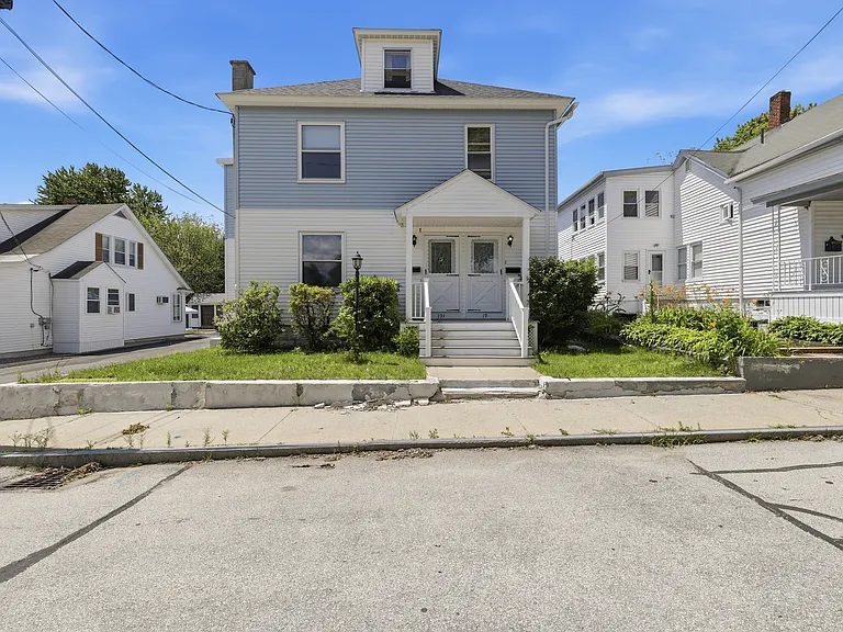 19 1/2 Balcom St #1 — Photo 18
