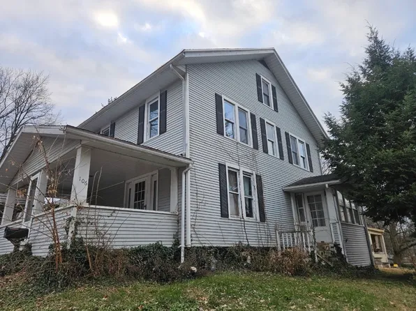 106 W Reynolds St, Newton, IL 62448