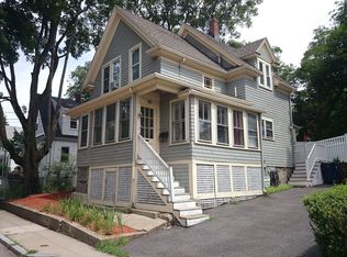 34 Edgemere Rd, West Roxbury, MA 02132