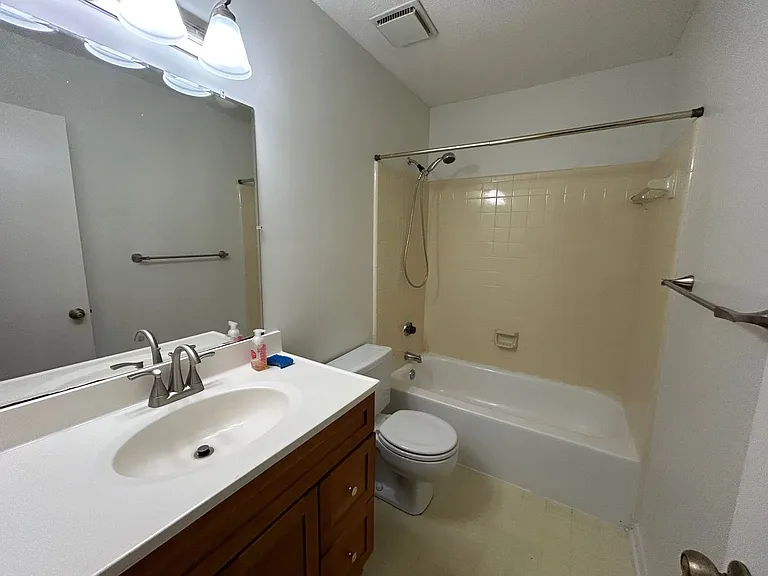 3112 Avondale Ct — Photo 7