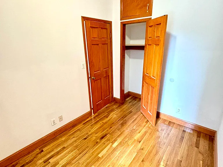 11 Avenue D #12 — Photo 6