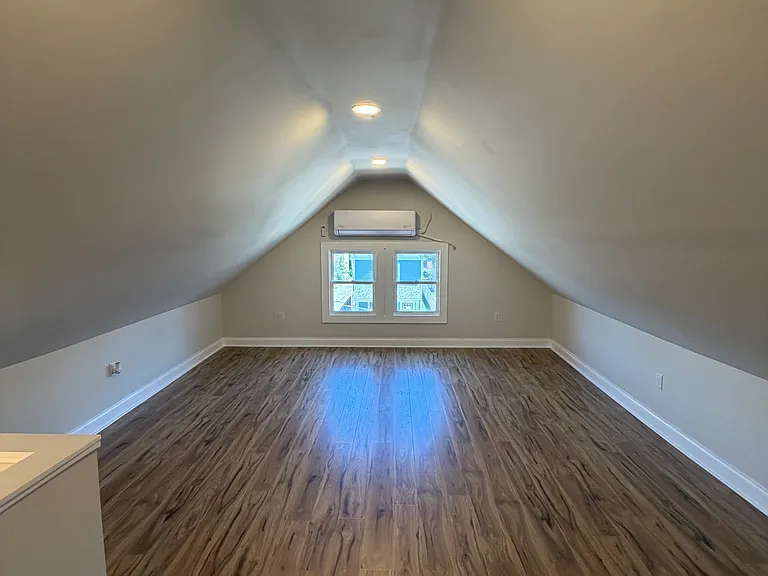 27 Dakota Ave — Photo 6