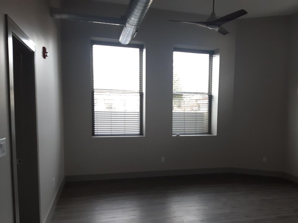 2nd image of 1703 Home Ave #103