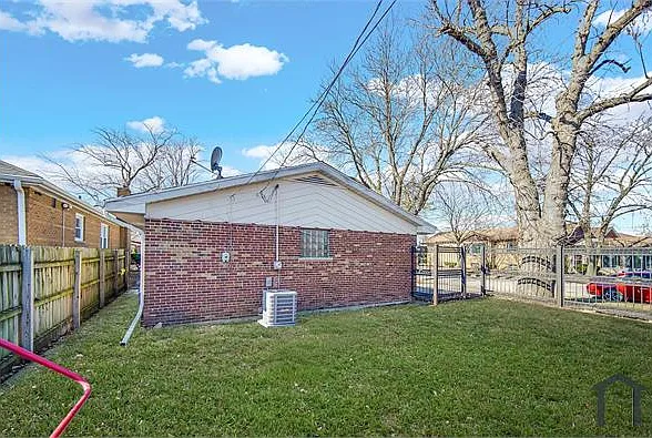 11701 S Campbell Ave — Photo 13