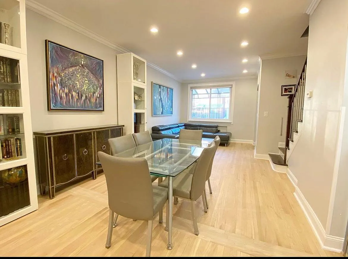 71 Corbin Pl — Photo 3