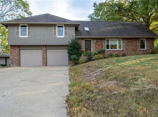 4033 Holly Hill Ln, Columbus, IN 47201