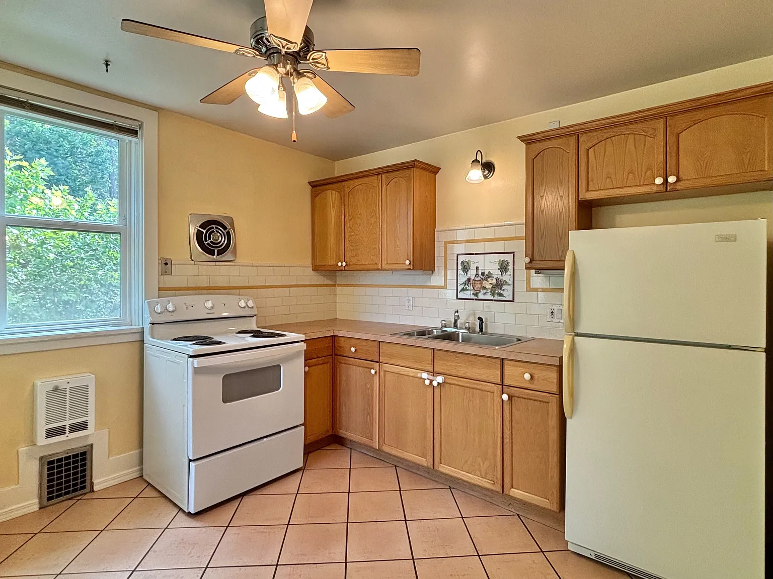 1 bed, 700 sqft, $1,095 — Photo 4