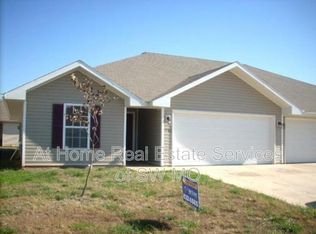 1138 S Clifton Ave, Springfield, MO 65802